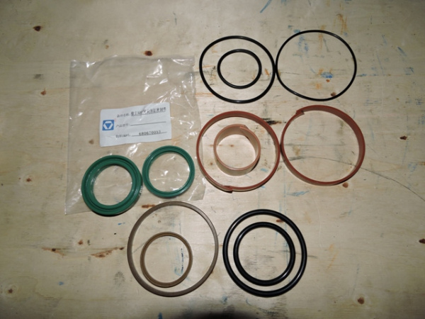 803004098XGYX01-042)_Ремкомплект XCMG LW500F гидроцилиндра поворота (5)